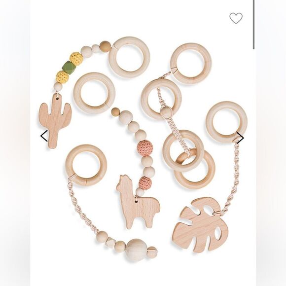 COCO VILLAGE

5-Piece Wooden Hanging Rattle Toys Set - Picture 3 of 5